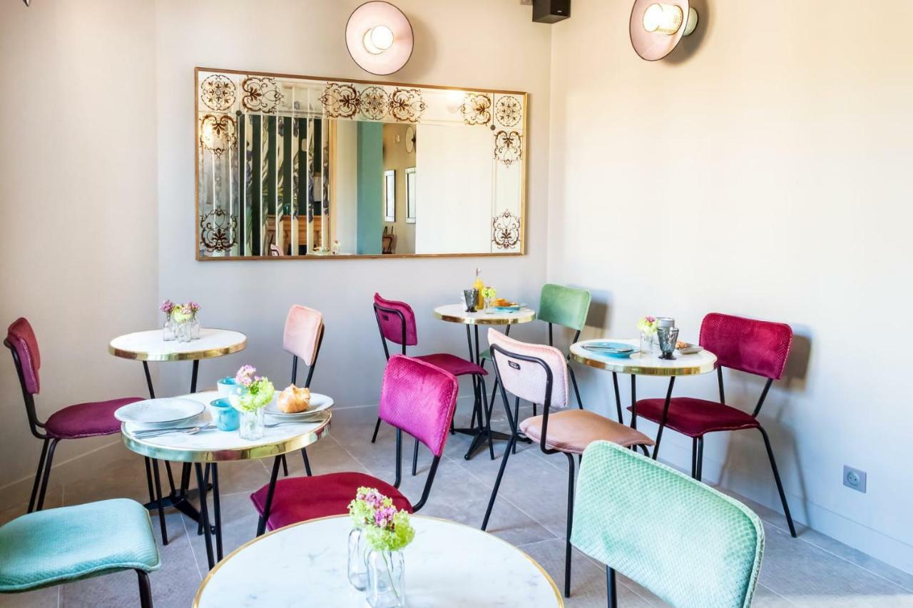 Des Iris Hotel